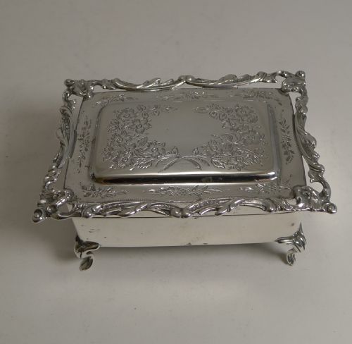 Antique English Sterling Silver Jewellery / Ring Box - 1906