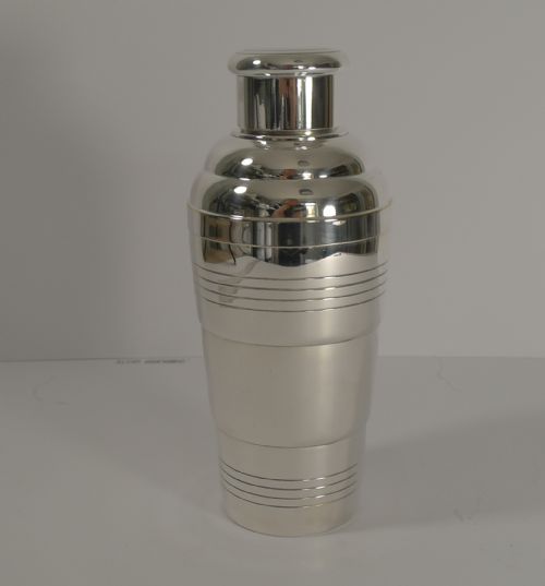 Smart Vintage Art Deco French Cocktail Shaker C.1930 - Signed