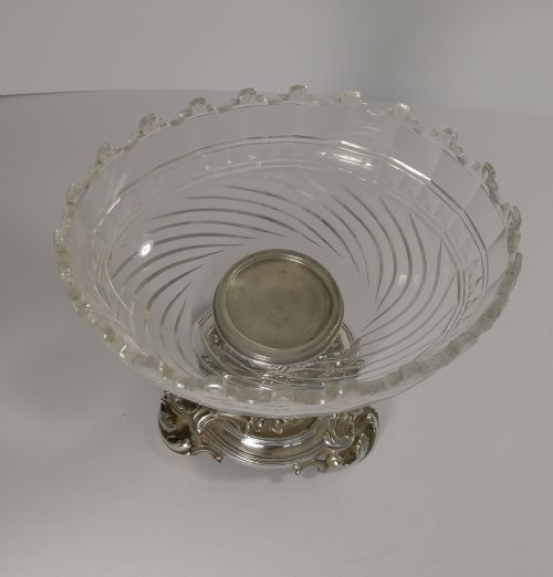 ANTIQUE CHRISTOFLE ET CIE SILVERED BRONZE AND CRYSTAL CENTREPIECE C1900 - ADDITIONAL PHOTO 1