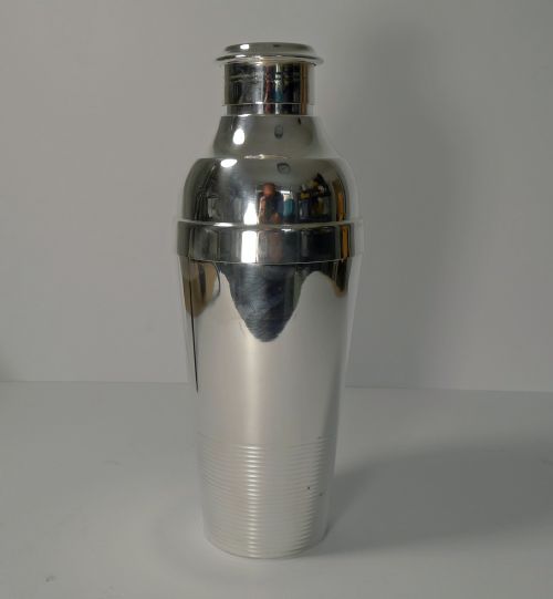 fig 1. Christofle Ondulations Cocktail Shaker by Luc Lanel c.1935