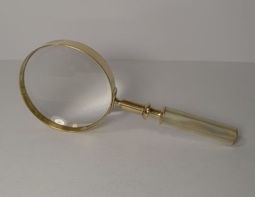 Fine Quality Antique English Brass and Mother of Pearl Magnifying Glass C.1890