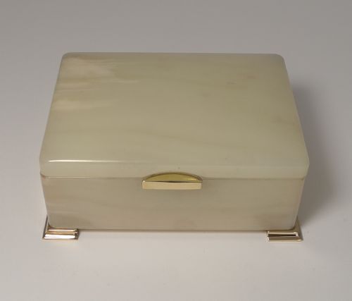 Smart Antique Art Deco White Onyx Box by Betjemman C.1920