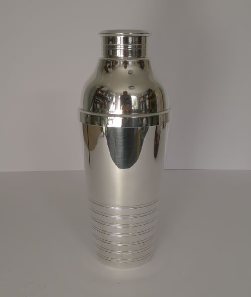 Large Vintage Art Deco Silver Plated Cocktail Shaker C.1930