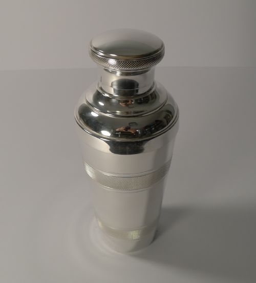 fig 1. French Art Deco Silver Plated Cocktail Shaker by Apollo Orfevrerie