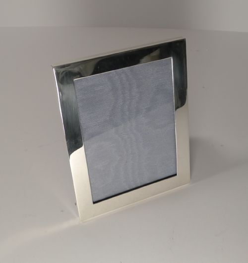 Antique English Sterling Silver Photograph / Picture Frame - 1915

