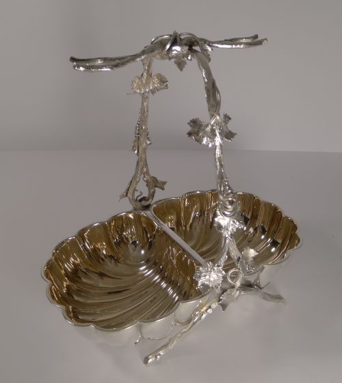 Grand Antique English Grape Dish by Mappin & Webb - Reg. 1887