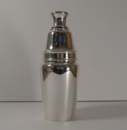 English Art Deco Silver Plated Cocktail Shaker by Barker Brothers C.1930