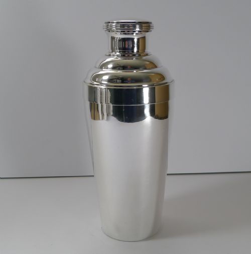 Large French Art Deco Silver Plated Cocktail Shaker C.1930's