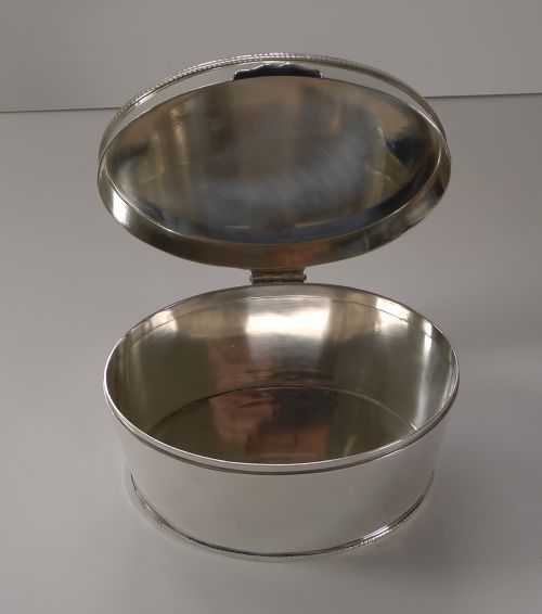 fig 1. Smart Mappin & Webb Silver Plated Biscuit Box c.1900