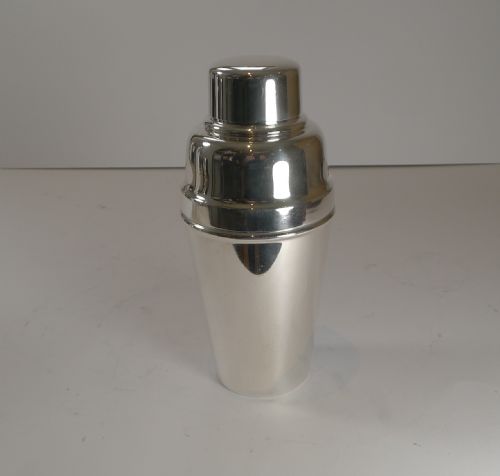 English Art Deco Cocktail Shaker by William Suckling Ltd. C.1930