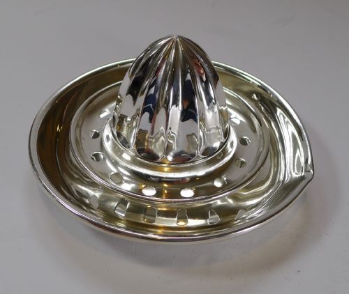 English Art Deco Cocktail / Bar Lemon Squeezer in Silver Plate C.1930
