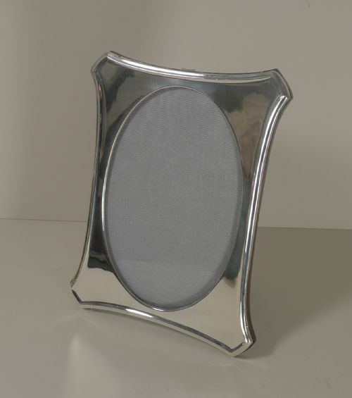 English Solid / Sterling Silver Photograph / Picture Frame
