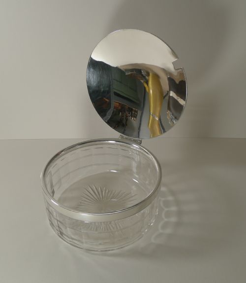 UNUSUAL SCOTTISH CUT GLASS AND SILVER PLATED LIDDED SERVING DISH C1920 - ADDITIONAL PHOTO 4