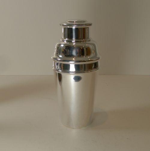 Large 1 1/2 Pint Silver Plated Cocktail Shaker by Suckling Ltd. C.1930