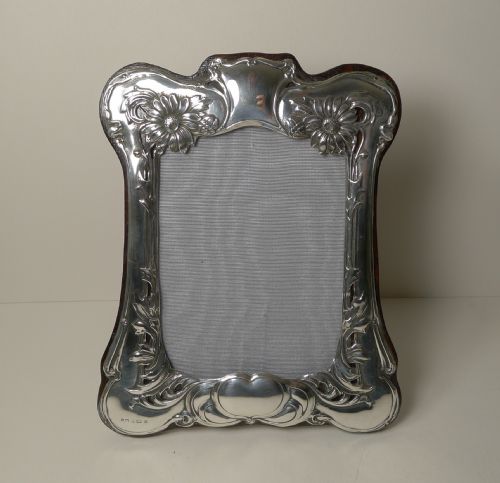 English Art Nouveau Sterling Silver Photograph / Picture Frame