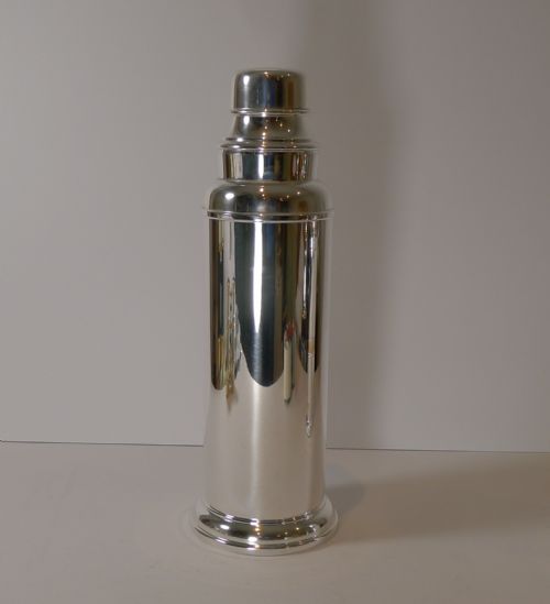 American Art Deco Skyscraper Cocktail Shaker C.1940