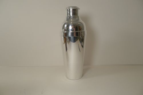 fig 1. Luc Lanel for Christofle, Ondulations Cocktail Shaker, c.1935