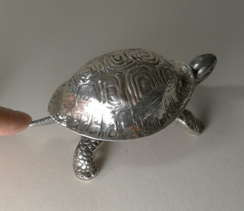 ANTIQUE ENGLISH STERLING SILVER NOVELTY MECHANICAL DESK BELL CHESTER 1911 - ADDITIONAL PHOTO 6