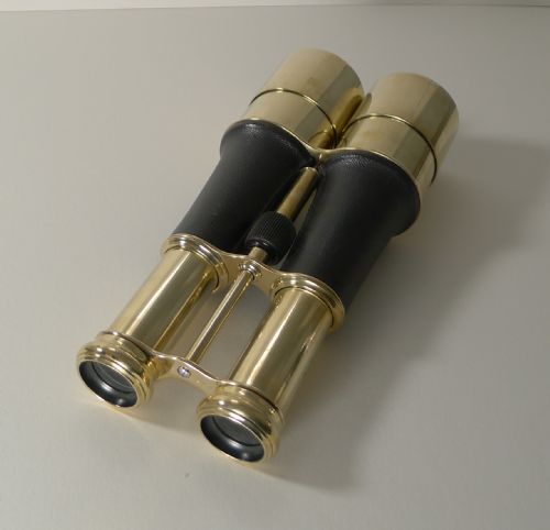 fig 1. Fine Impressive WW1 Brass and Leather Binoculars c.1917