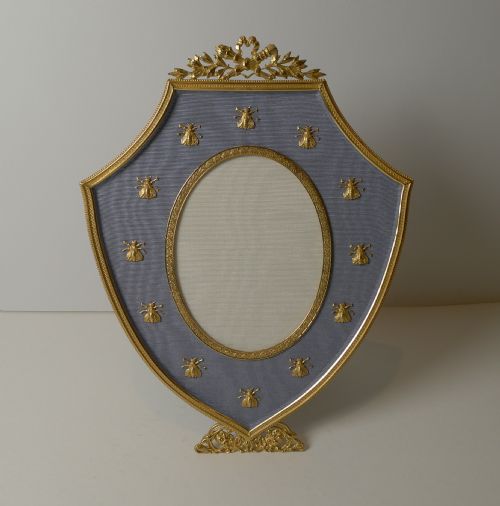 LARGE ANTIQUE FRENCH GILDED BRONZE PHOTOGRAPH FRAME NAPOLEONIC BEES C1900 - ADDITIONAL PHOTO 2