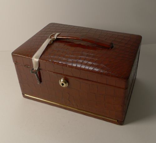 fig 1. Fine Antique English Crocodile Jewellery Box c.1900 by Mappin & Webb