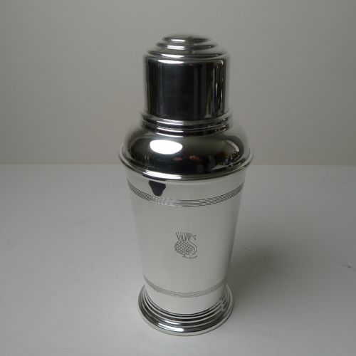 Quality Art Deco Cocktail Shaker by Goldsmith's & Silversmith's Company