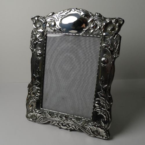 Magnificent Art Nouveau Silver Picture Frame - 1902
