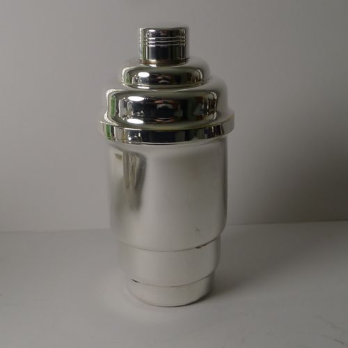 Smart French Art Deco Silver Plated Cocktail Shaker C.1930's