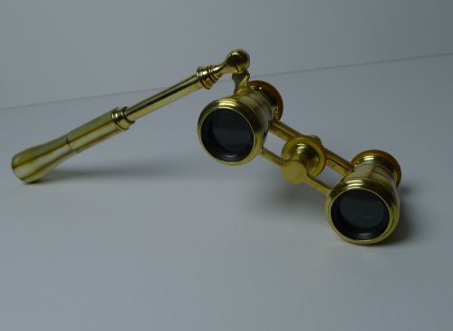 PAIR FRENCH GOLDEN MOTHER OF PEARL OPERA GLASSES C1900 - ADDITIONAL PHOTO 2