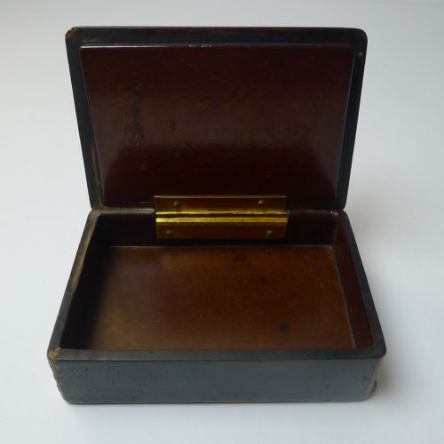 GERMAN CONCEALED EROTIC SNUFF BOX IN THE MANNER OF STOBWASSER C1820 - ADDITIONAL PHOTO 3