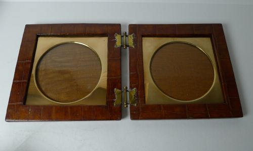 CROCODILE DOUBLE FOLDING TRAVEL PHOTOGRAPH PICTURE FRAME - ADDITIONAL PHOTO 1