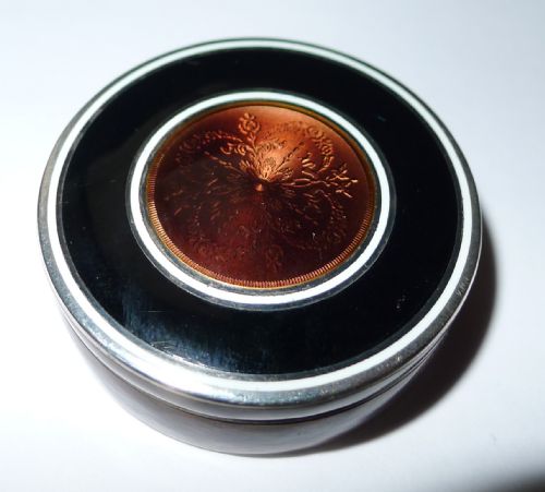 STUNNING FRENCH SILVER GUILLOCHE ENAMEL PILL BOX - ADDITIONAL PHOTO 4