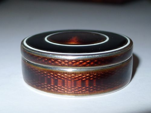 STUNNING FRENCH SILVER GUILLOCHE ENAMEL PILL BOX - ADDITIONAL PHOTO 9