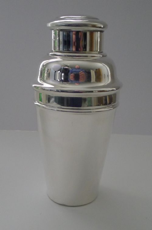 English Art Deco Cocktail Shaker by William Suckling Ltd. C.1930