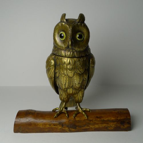 LARGE ANTIQUE ENGLISH BRASS OWL INKWELL C1890 - ADDITIONAL PHOTO 1