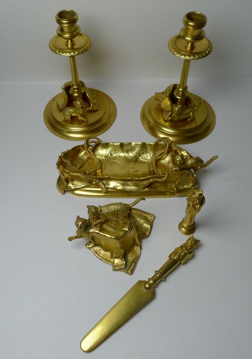 PLAYING CATS OR KITTENS GILDED BRONZE DESK SET C1890 - ADDITIONAL PHOTO 6