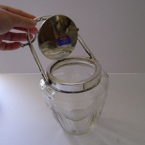STRIKING AUTOMATED SILVER PLATED AND CUT GLASS BISCUIT BOX - ADDITIONAL PHOTO 6