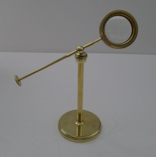 English Edwardian Brass Pivoting Magnifying Glass on Stand C.1900