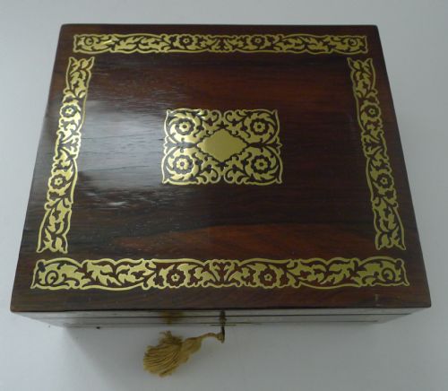 ENGLISH REGENCY ROSEWOOD DESK JEWELLERY BOX CUT BRASS INLAID C1820 - ADDITIONAL PHOTO 2