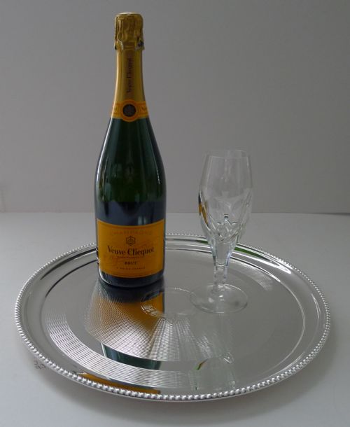 SILVER PLATED CIRCULAR COCKTAIL TRAY BY WALKER HALL C1900 - ADDITIONAL PHOTO 9