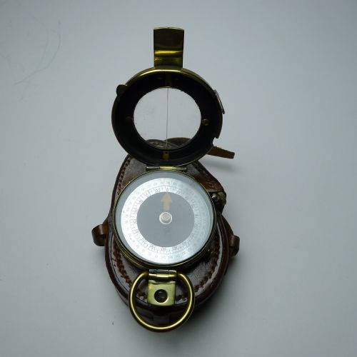 fig 1. WWI 1917 British Army Officer's Compass, Verner's Patent by French Ltd.