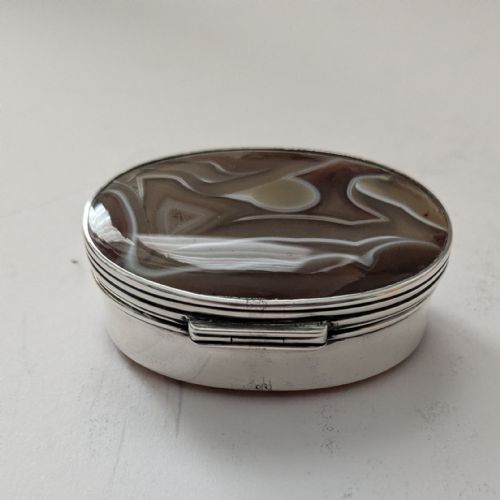 ANTIQUE ENGLISH STERLING SILVER AGATE SNUFF BOX BY HILLIARD THOMASON 1902 - ADDITIONAL PHOTO 10