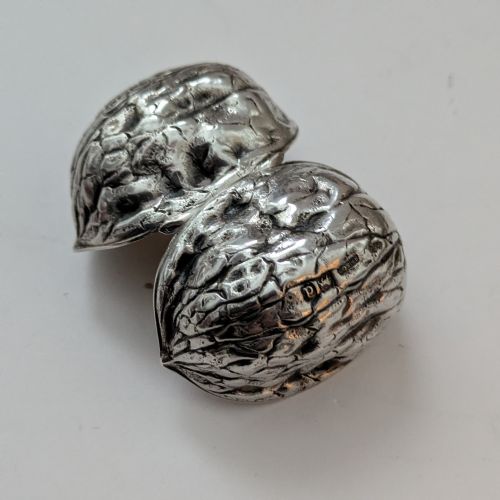 ANTIQUE ENGLISH NOVELTY WALNUT STERLING SILVER BOX 1899 BY SAMPSON MORDAN - ADDITIONAL PHOTO 3