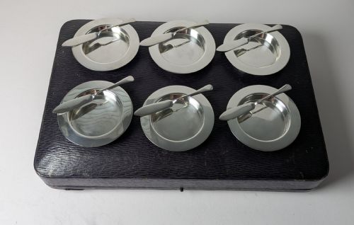 ASPREY CO SET SIX STERLING SILVER BUTTER DISHES AND KNIVES 1909 - ADDITIONAL PHOTO 2