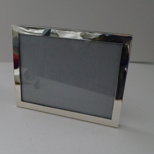 LARGE ENGLISH SOLID STERLING SILVER TWOWAY PICTURE FRAME - ADDITIONAL PHOTO 2