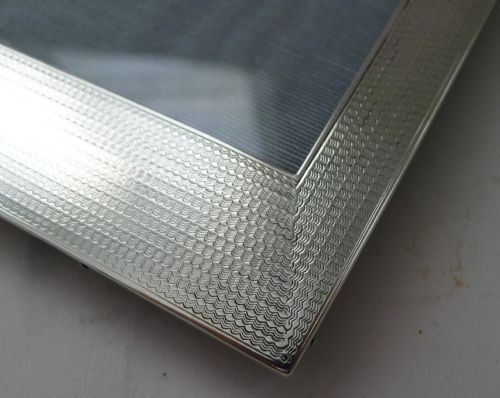 LARGE ENGLISH SILVER ENGINETURNED PHOTOGRAPH FRAME - ADDITIONAL PHOTO 3