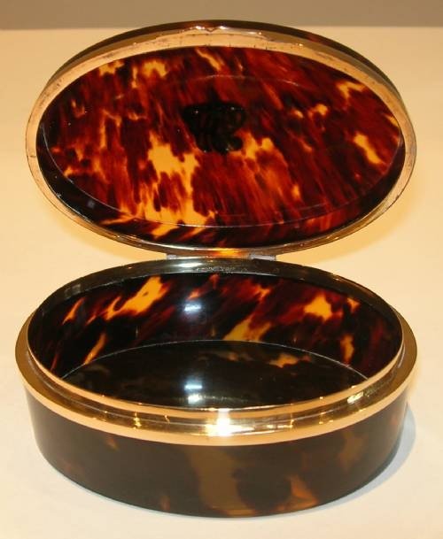 fig 1. Luxurious 9 Carat Gold Mounted Tortoise Shell Box By Horton and Allday