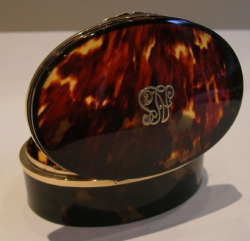 Luxurious 9 Carat Gold Mounted Tortoise Shell Box by Horton and Allday