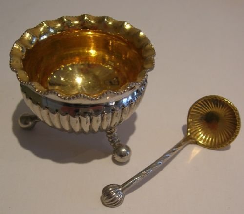 fig 1. Exquisite Boxed Victorian Silver Plated Salts and Spoons
