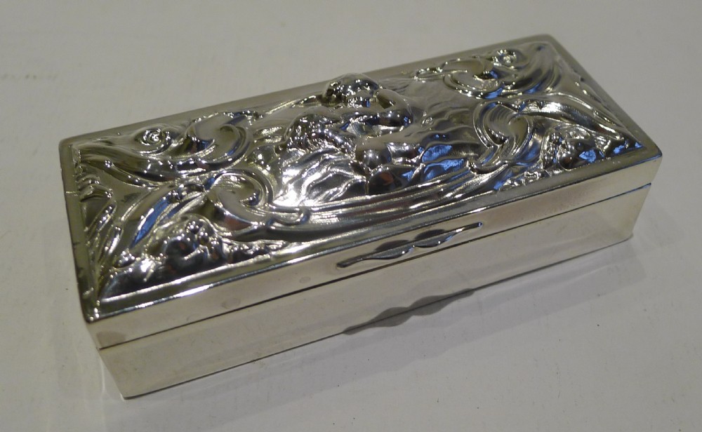Charming Antique English Art Nouveau Sterling Silver Box by William Comyns